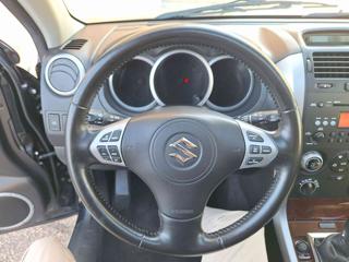 SUZUKI Grand Vitara usata, con Sistema di navigazione