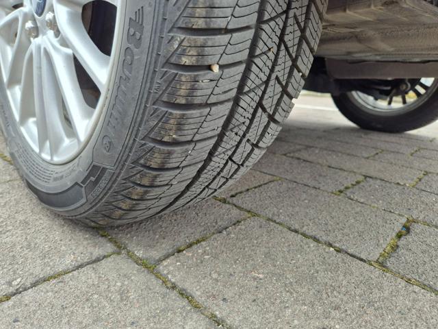 FORD Ka+ usata, con Volante in pelle