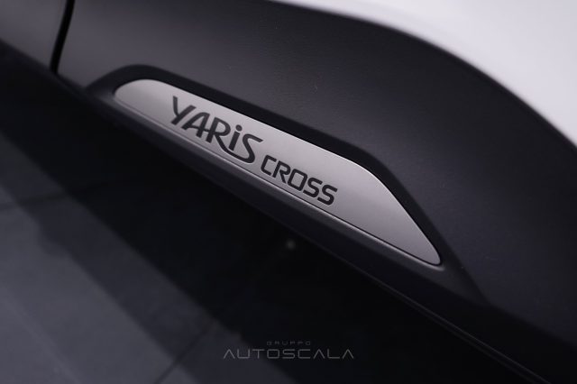 TOYOTA Yaris Cross usata, con Frenata d