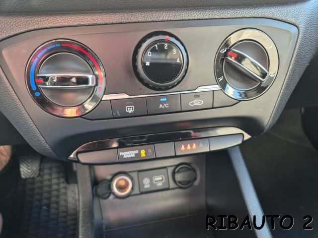 HYUNDAI i20 usata, con Controllo automatico clima