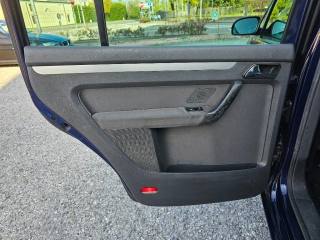 VOLKSWAGEN Touran usata 47