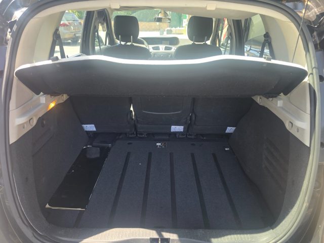 RENAULT Scenic usata 81
