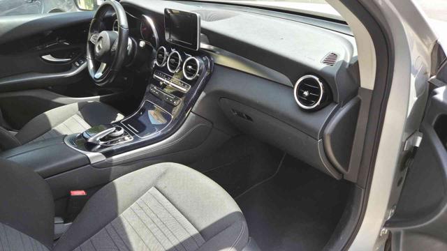 MERCEDES-BENZ GLC 220 usata, con Chiusura centralizzata