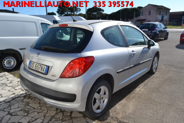 PEUGEOT 207 usata, con Autoradio