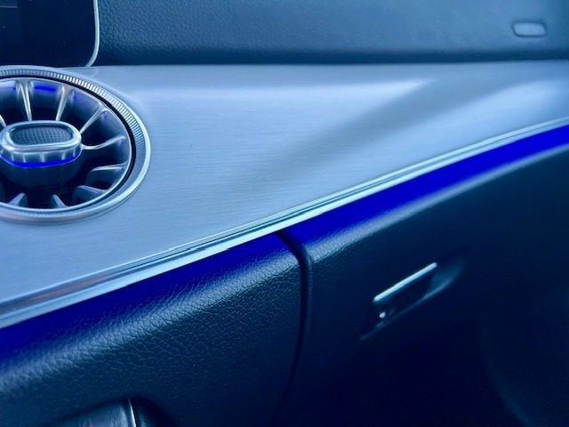 MERCEDES-BENZ E 220 usata, con Interni in pelle