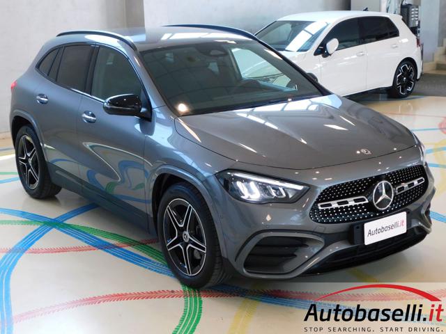 MERCEDES-BENZ GLA 180 usata, con Bracciolo