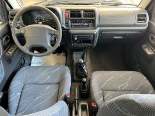 SUZUKI Jimny usata, con Ruota di riserva