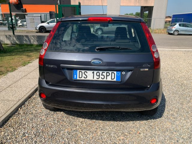 FORD Fiesta usata, con Autoradio