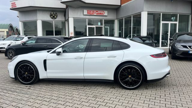 PORSCHE Panamera usata, con Autoradio