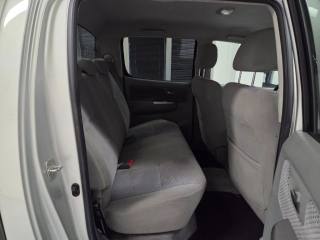 TOYOTA Hilux usata, con Lettore CD