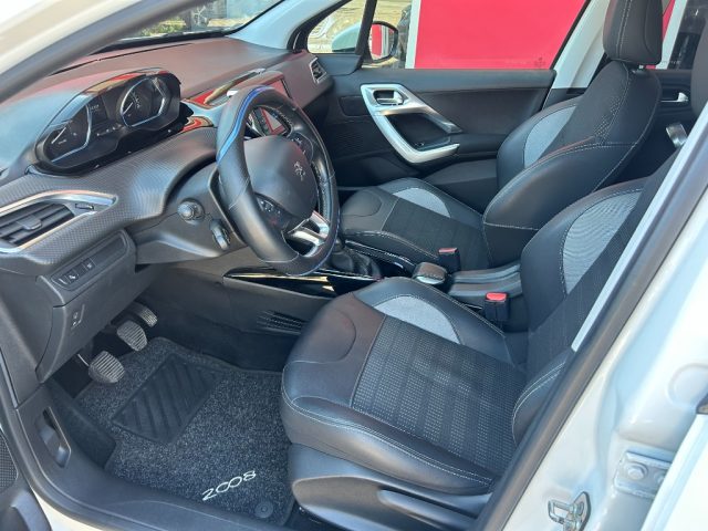 PEUGEOT 2008 usata, con Alzacristalli elettrici