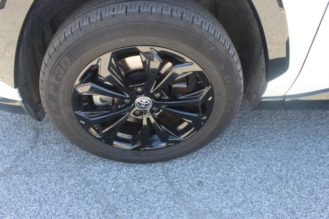 TOYOTA RAV 4 usata, con Fari LED