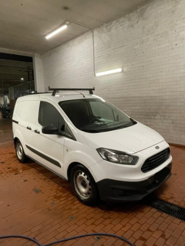 FORD Transit Courier usata, con ABS