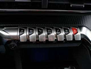 PEUGEOT 3008 usata, con Bluetooth
