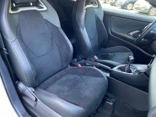 TOYOTA Yaris usata, con Park Distance Control