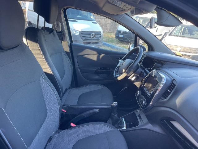 RENAULT Captur usata 11