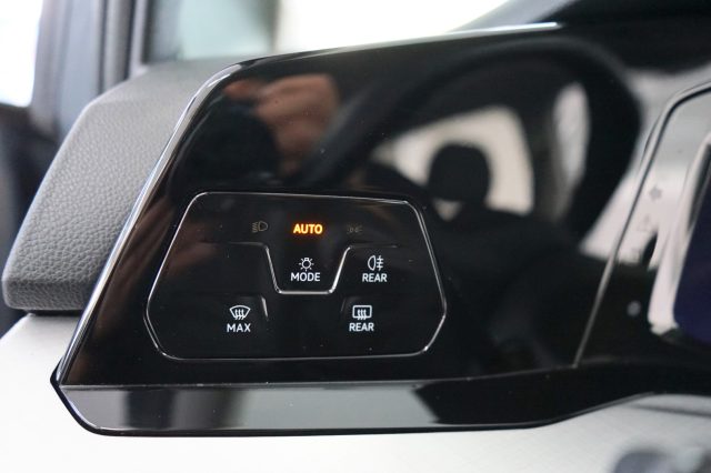 VOLKSWAGEN Golf usata, con Kit antipanne