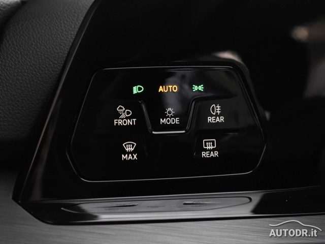 VOLKSWAGEN Golf usata, con MP3