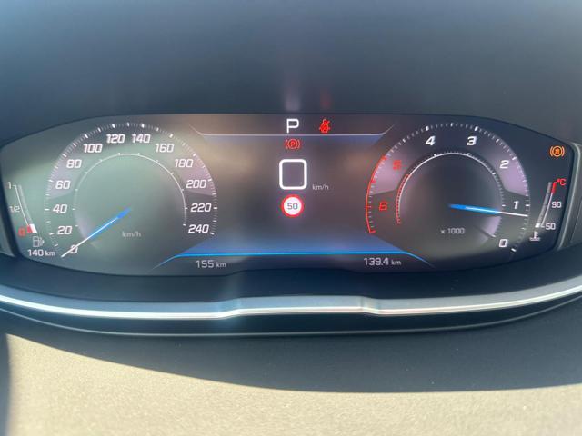 PEUGEOT 5008 usata, con Park Distance Control