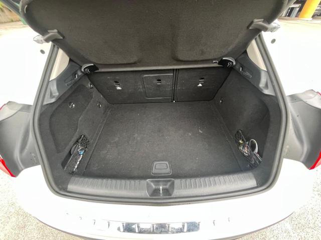 MERCEDES-BENZ GLA 200 usata, con Fendinebbia