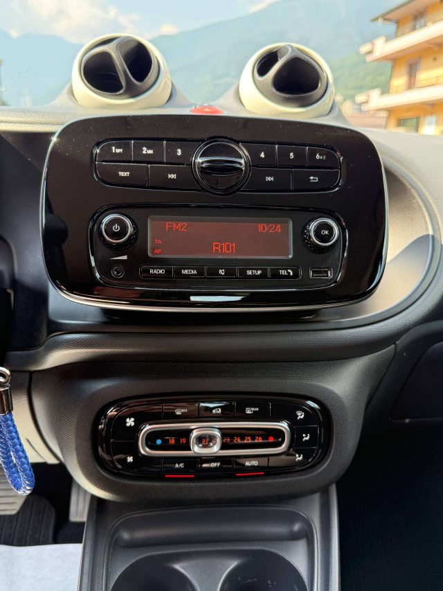 SMART ForTwo usata, con Volante multifunzione