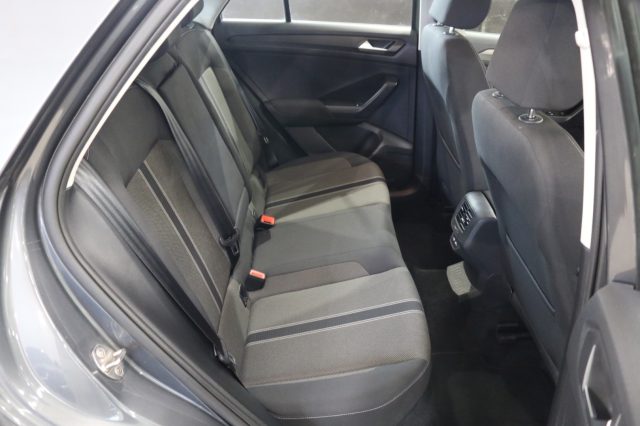 VOLKSWAGEN T-Roc usata, con Park Distance Control
