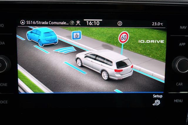 VOLKSWAGEN Passat Variant usata, con Cruise Control