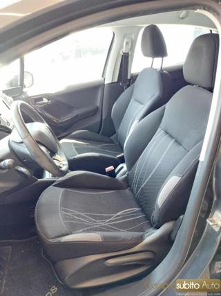 PEUGEOT 208 usata, con Airbag testa
