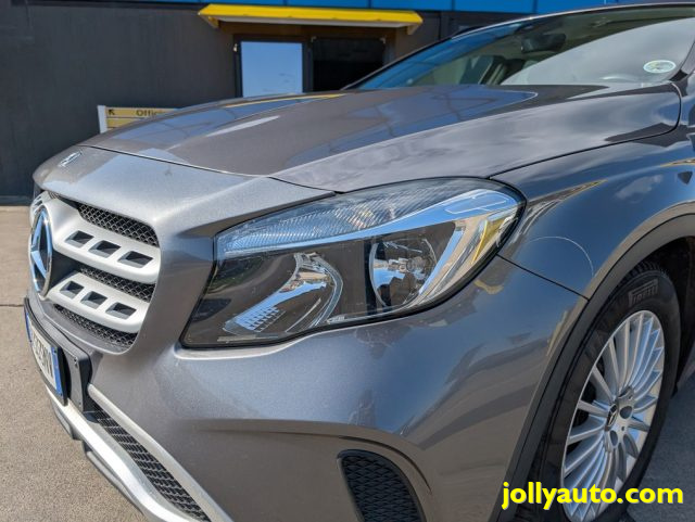 MERCEDES-BENZ GLA 220 usata, con Fendinebbia
