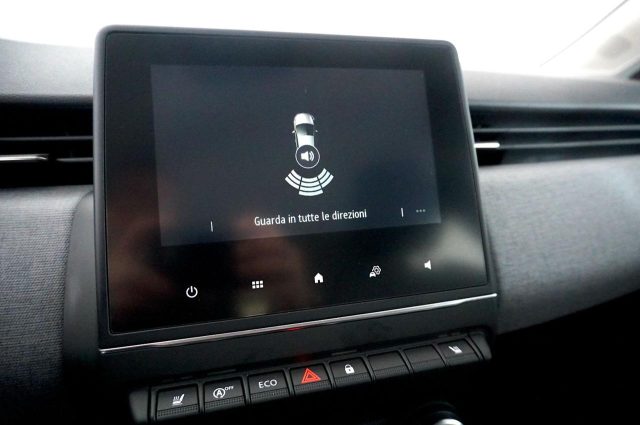 RENAULT Clio usata, con USB