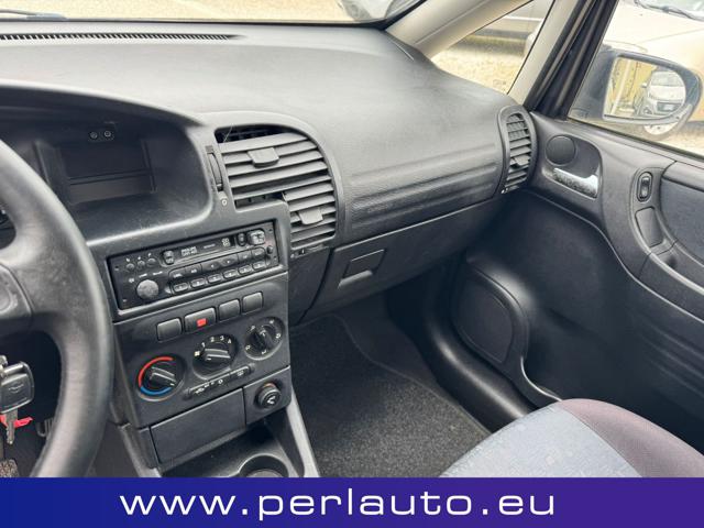 OPEL Zafira usata, con Fendinebbia