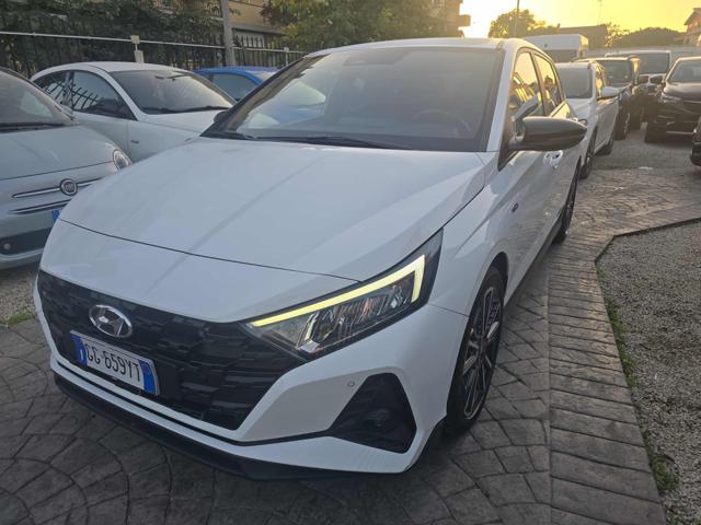HYUNDAI i20 usata, con Airbag