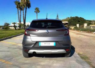 RENAULT Captur usata, con Autoradio