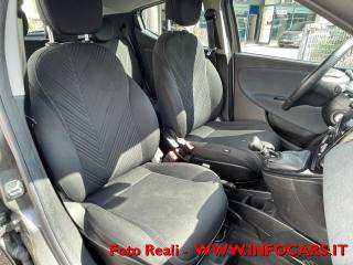 LANCIA Ypsilon usata, con Autoradio