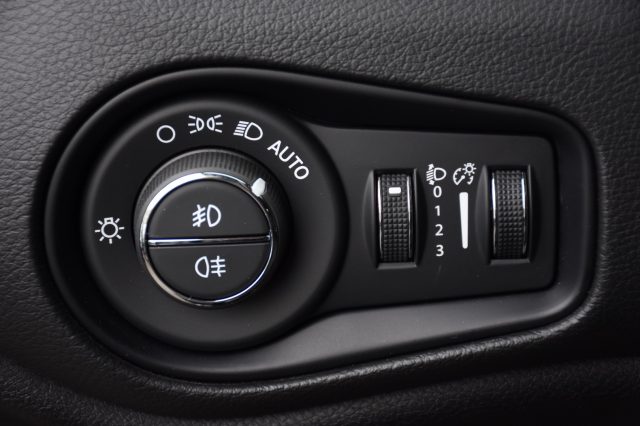 JEEP Renegade usata, con Sedile posteriore sdoppiato