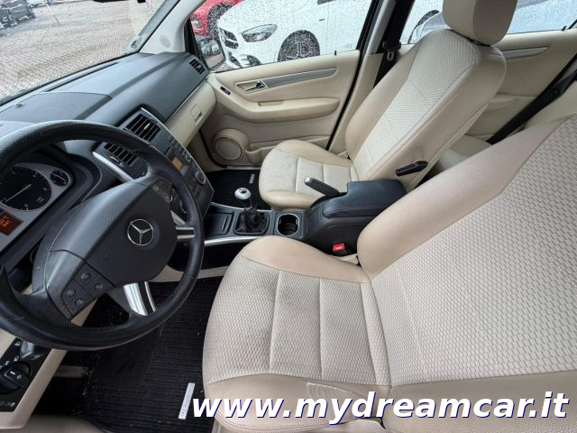 MERCEDES-BENZ B 200 usata, con Climatizzatore