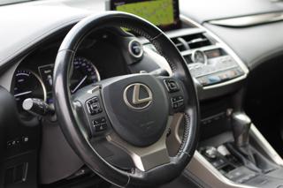 LEXUS NX 300h usata, con Chiusura centralizzata