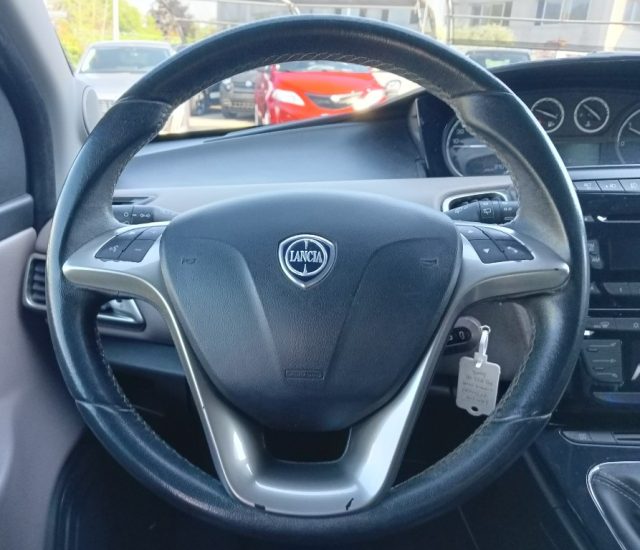 LANCIA Ypsilon usata, con Boardcomputer