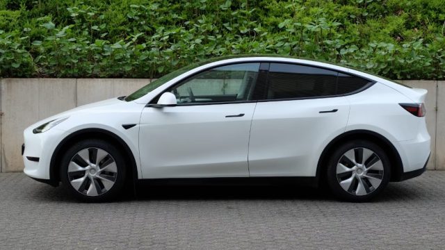 TESLA Model Y usata, con Cerchi in lega