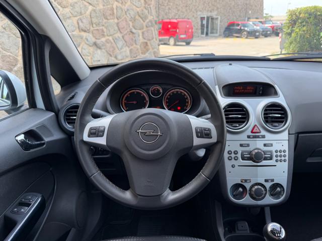 OPEL Corsa usata, con ESP