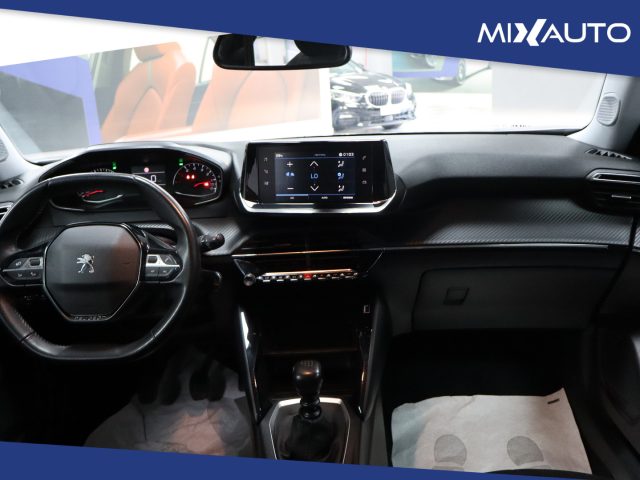 PEUGEOT 2008 usata, con Controllo automatico clima