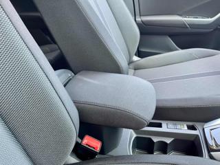 VOLKSWAGEN T-Roc usata, con Sedile posteriore sdoppiato