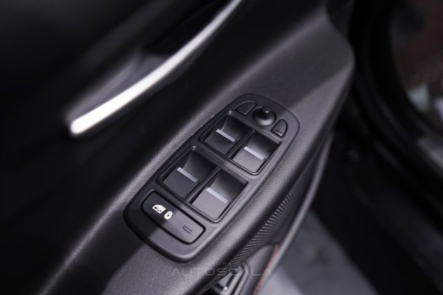JAGUAR XE usata, con Controllo trazione