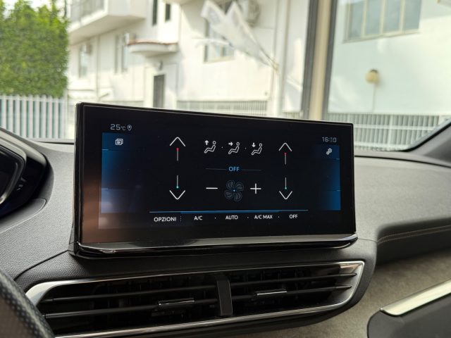 PEUGEOT 3008 usata, con Bracciolo