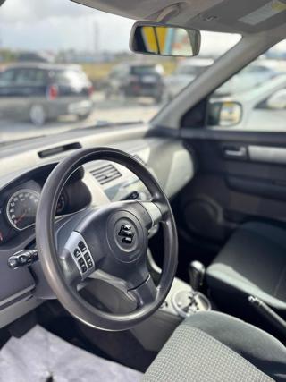 SUZUKI Swift usata, con Autoradio