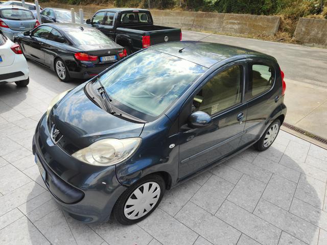 PEUGEOT 107 usata, con Autoradio