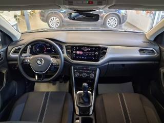VOLKSWAGEN T-Roc usata, con Controllo automatico clima