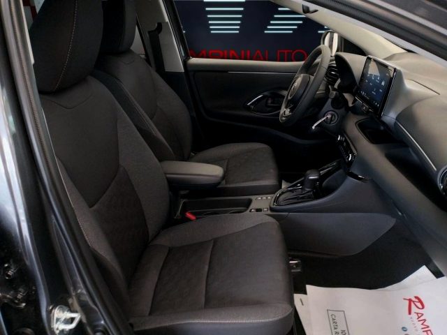 TOYOTA Yaris usata 14