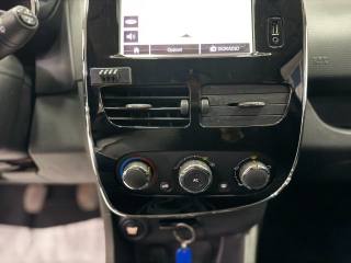 RENAULT Clio usata, con USB