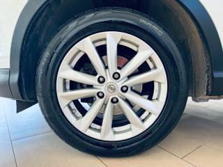 NISSAN Qashqai usata, con Autoradio